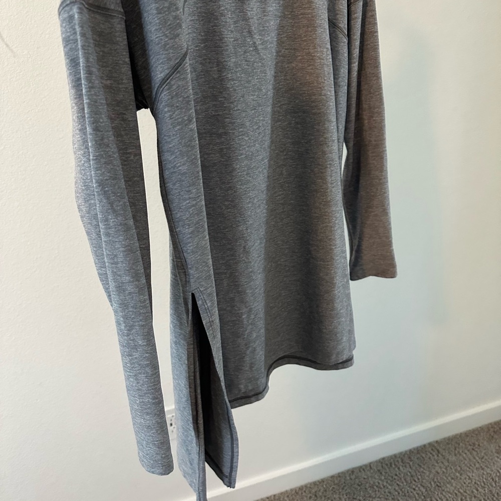 Lululemon Unwind Long Sleeve Shirt with Side Slits - Picture 2 of 8
